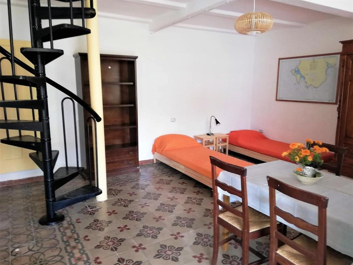 Cala Vinagra House Bed & Breakfast Carloforte  Exterior photo